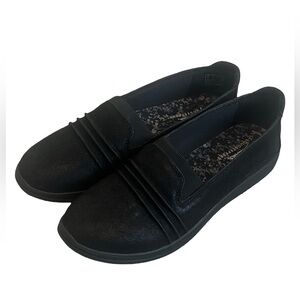Clarks Women's Cloudsteppers Black Loafers. Size: 7M. NWOT. Great Condition.